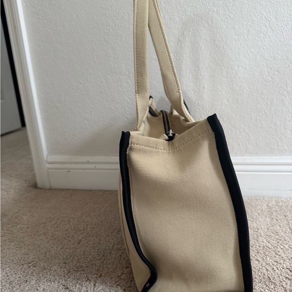 Marc Jacobs THE JACQUARD
LARGE TOTE BAG - Picture 3 of 10